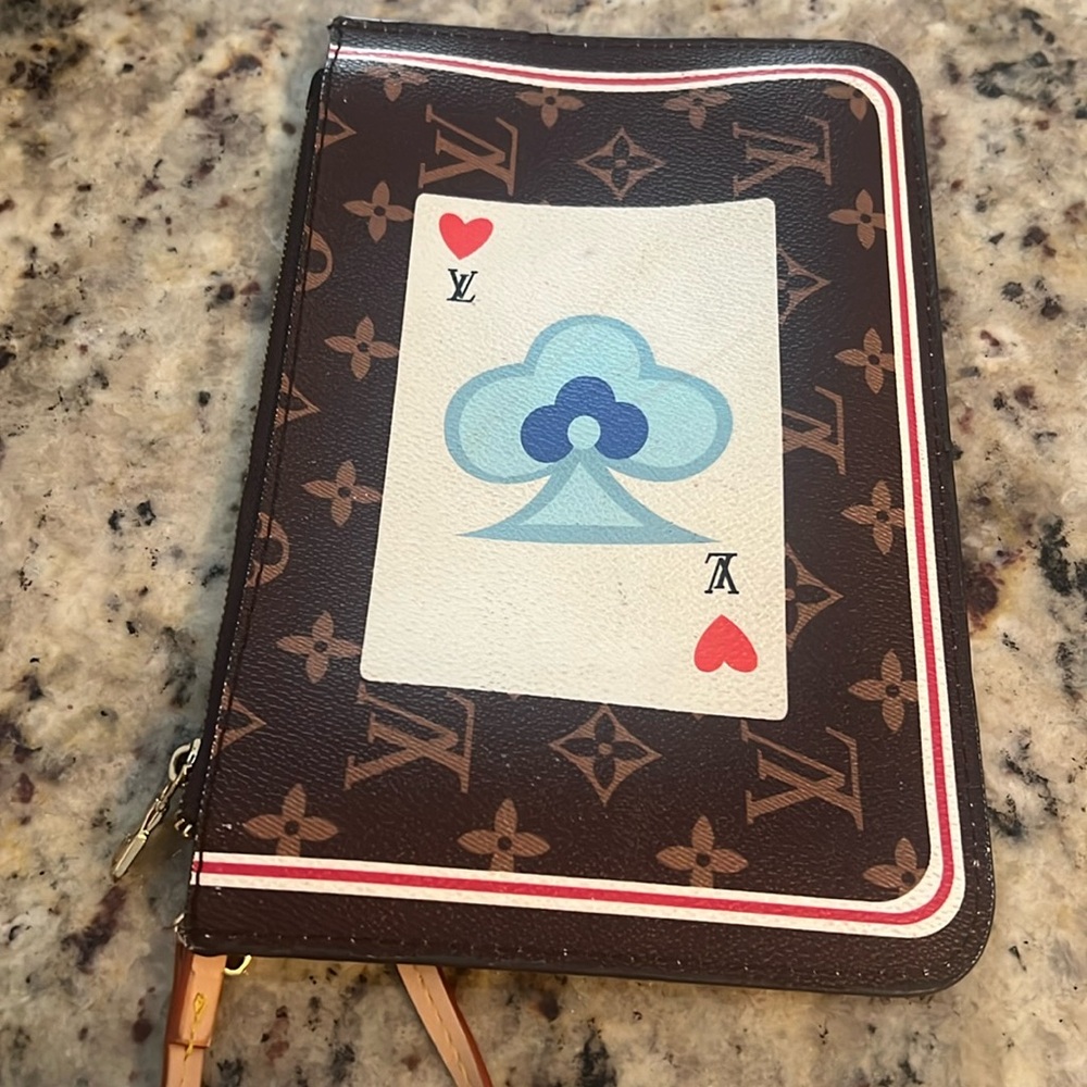 100% Authentic Louis Vuitton Monogram
Limited Edition GAME ON